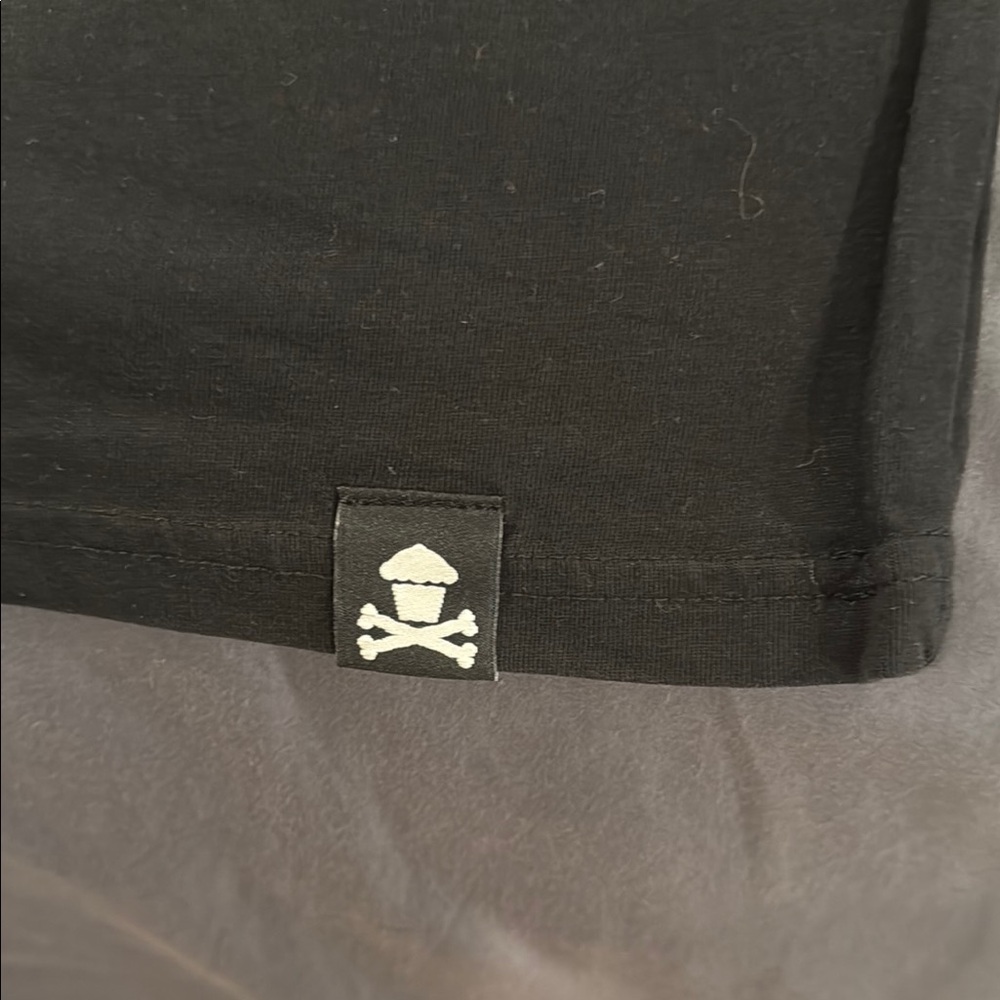 Johnny Cupcakes Cupkicks Black Graphic T-Shirt Size XXL - Picture 4 of 5
